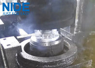 Máquina de fundición a presión automática del aluminio del rotor del PLC con el sistema de la refrigeración por agua